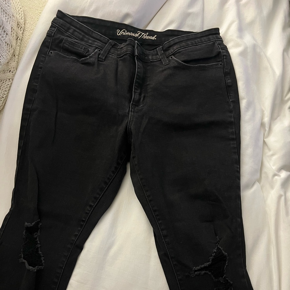 Universal Thread BLK ripped jeans